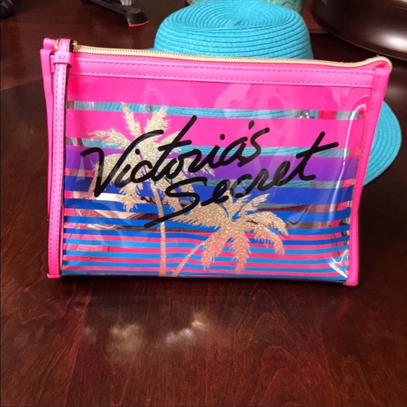 NWOT Victoria Secret Cosmetic Bag - Picture 1 of 6